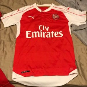 Men’s Arsenal Puma Jersey Stitches In logo